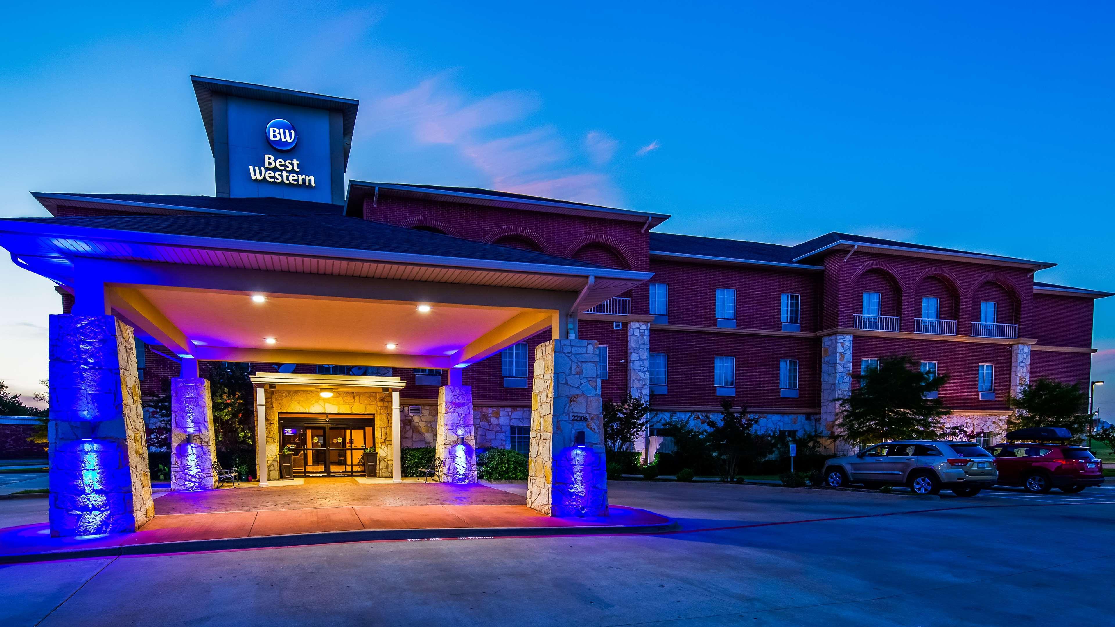 Best Western Red River Inn & Suites Такервілл Екстер'єр фото
