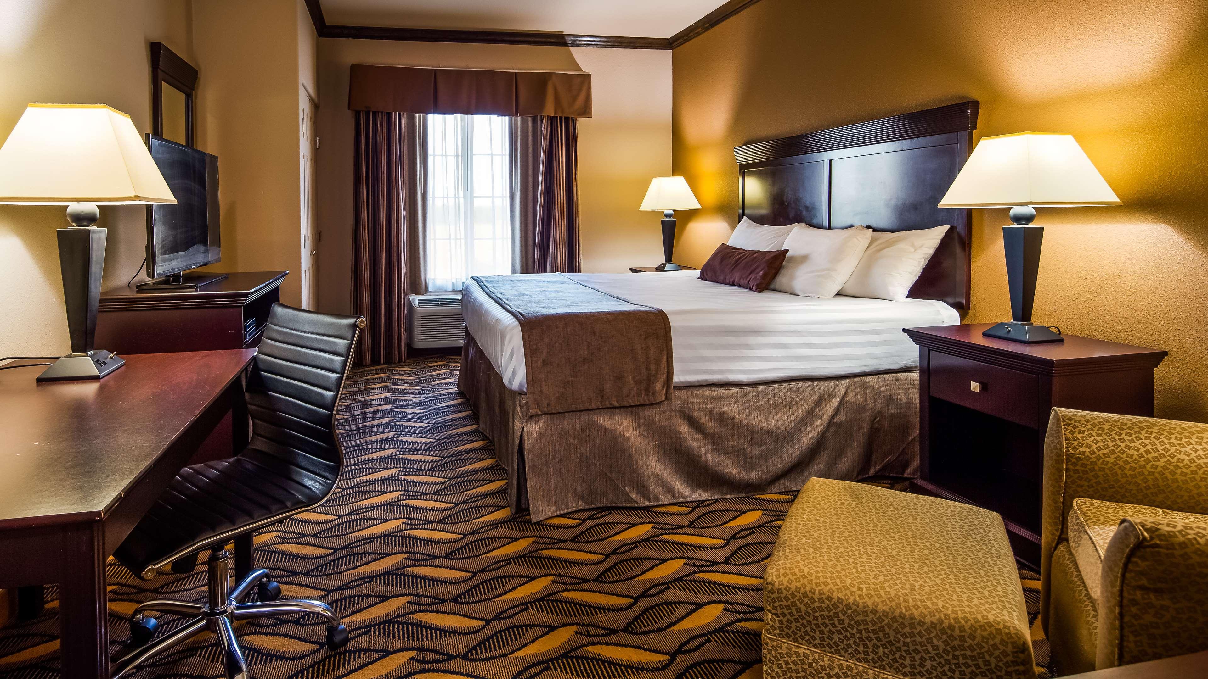 Best Western Red River Inn & Suites Такервілл Екстер'єр фото